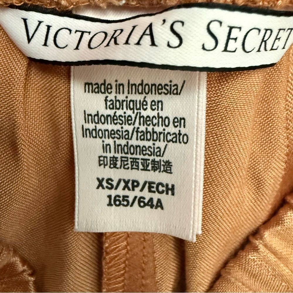 Victoria’s Secret Glossy Satin High-Rise Shorts from the 2019 Summer Collection. - Picture 3 of 5